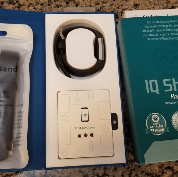 Fitbit Charge 2 set - Picture 2 of 2